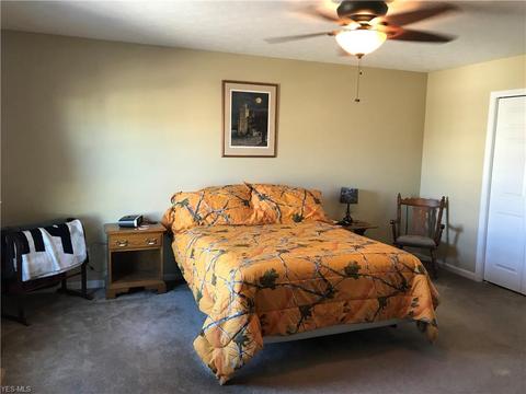 4542 Vineyard Dr, Lorain, OH 44053 photo 19