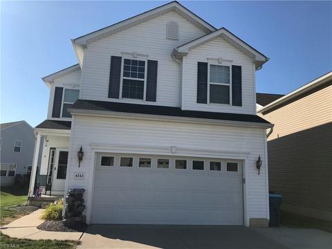 4542 Vineyard Dr, Lorain, OH 44053 photo 1