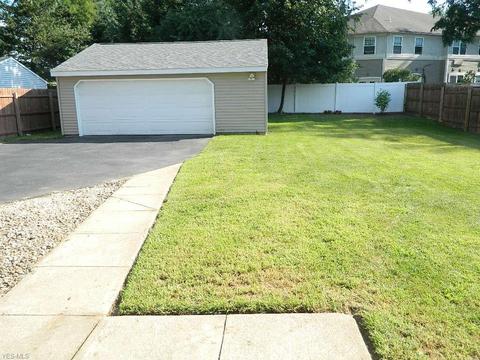 7682 Manor Dr, Mentor On The Lake, OH 44060 photo 29