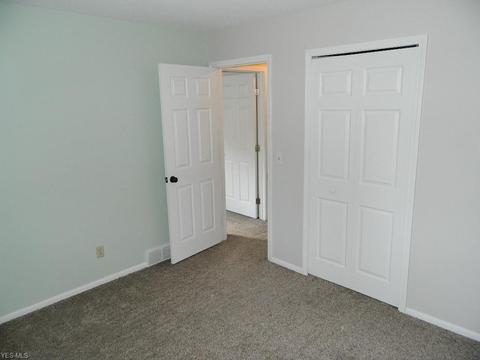 7682 Manor Dr, Mentor On The Lake, OH 44060 photo 25