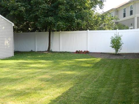 7682 Manor Dr, Mentor On The Lake, OH 44060 photo 28