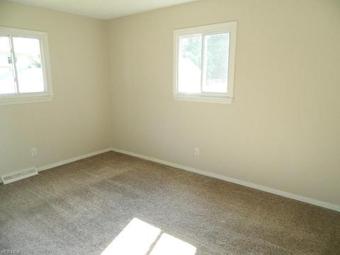 7682 Manor Dr, Mentor On The Lake, OH 44060 photo 22