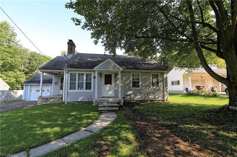 101 Park St, Orwell, OH 44076 photo 2