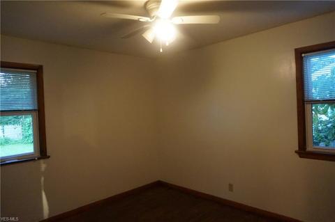 1440 Gladding Ave, Ashtabula, OH 44004 photo 15