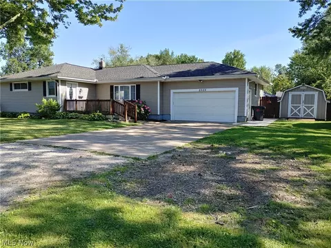 2320 E 38th St, Ashtabula, OH 44004 photo 3