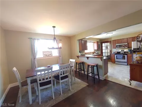 2320 E 38th St, Ashtabula, OH 44004 photo 8