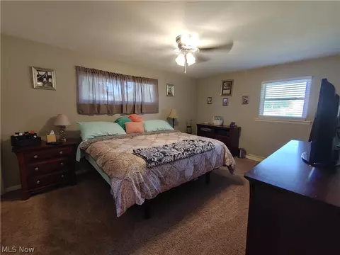 2320 E 38th St, Ashtabula, OH 44004 photo 11