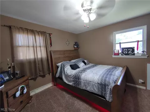 2320 E 38th St, Ashtabula, OH 44004 photo 16