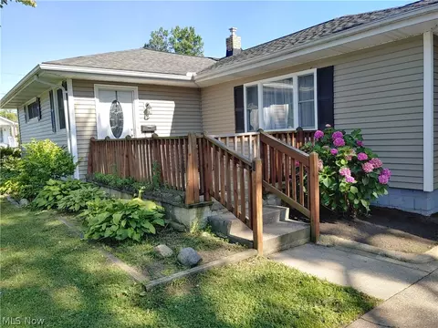 2320 E 38th St, Ashtabula, OH 44004 photo 2