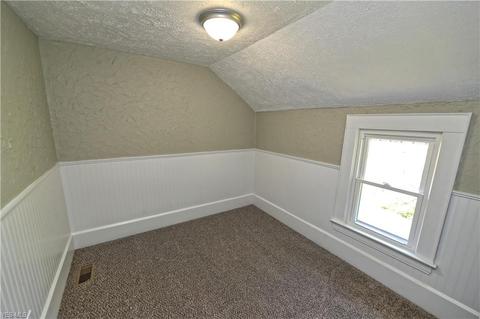 3017 W Prospect Rd, Ashtabula, OH 44004 photo 18