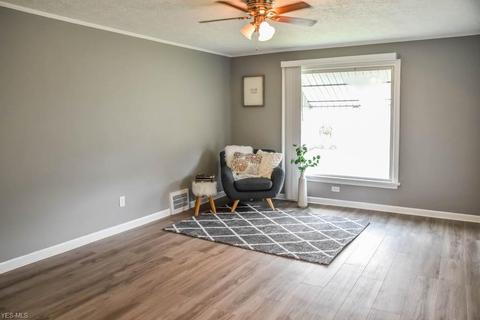 4128 4th St NW, Canton, OH 44708 photo 2