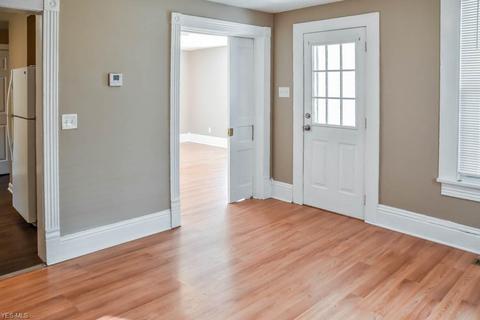 116 Maple Ave SE, Massillon, OH 44646 photo 8