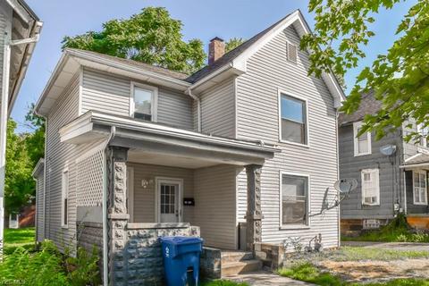 116 Maple Ave SE, Massillon, OH 44646 photo 1