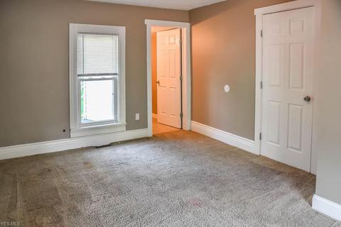 116 Maple Ave SE, Massillon, OH 44646 photo 9