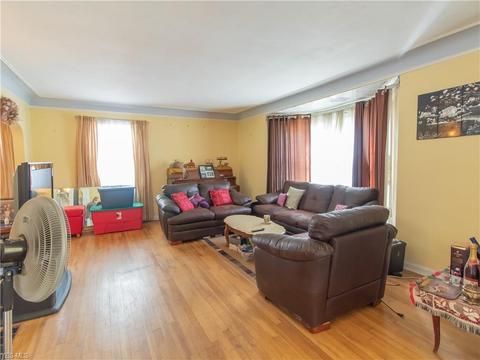 80 E 216th St, Euclid, OH 44123 photo 8