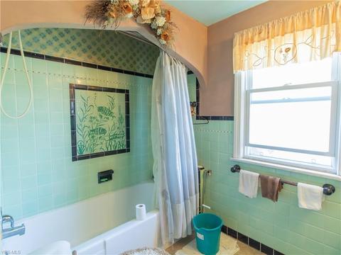 80 E 216th St, Euclid, OH 44123 photo 17