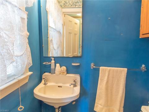 80 E 216th St, Euclid, OH 44123 photo 18