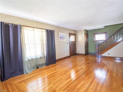 244 E 218th St, Euclid, OH 44123 photo 10