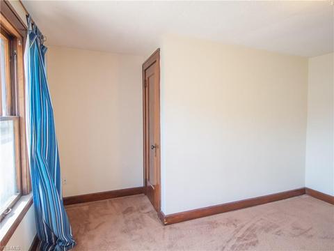 244 E 218th St, Euclid, OH 44123 photo 16
