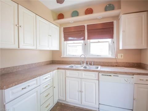 244 E 218th St, Euclid, OH 44123 photo 6