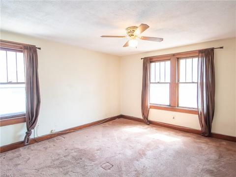 244 E 218th St, Euclid, OH 44123 photo 11