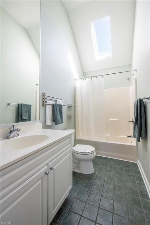 2442 W 7 St, Cleveland, OH 44113 photo 25