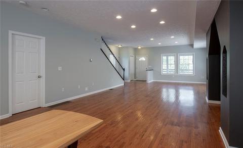 2442 W 7 St, Cleveland, OH 44113 photo 10