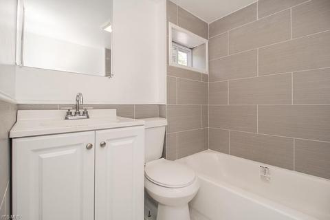 907 E 35th St, Lorain, OH 44055 photo 17