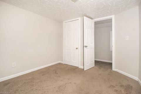 907 E 35th St, Lorain, OH 44055 photo 11