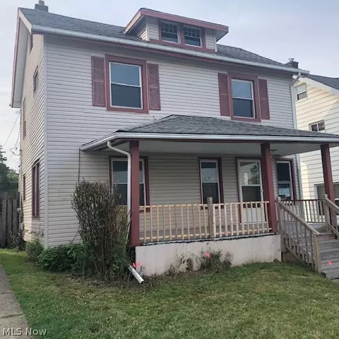 5507 Clement Ave, Maple Heights, OH 44137 photo 2