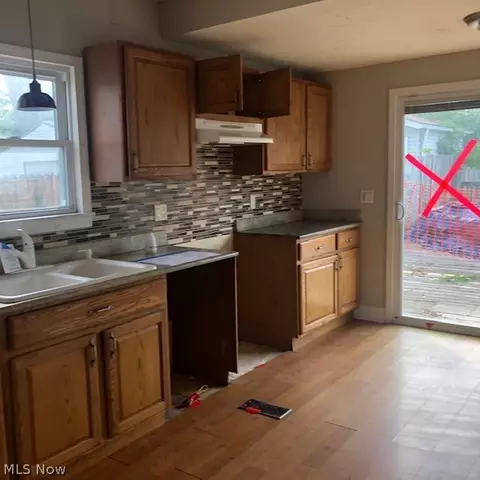 5507 Clement Ave, Maple Heights, OH 44137 photo 6