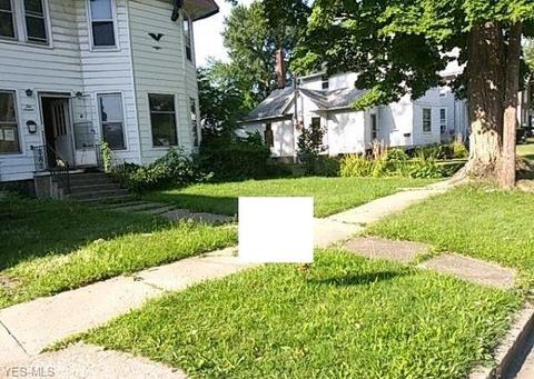 1016 W 50th St, Ashtabula, OH 44004 photo 2
