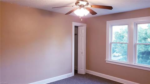 80 E 214th St, Euclid, OH 44123 photo 9