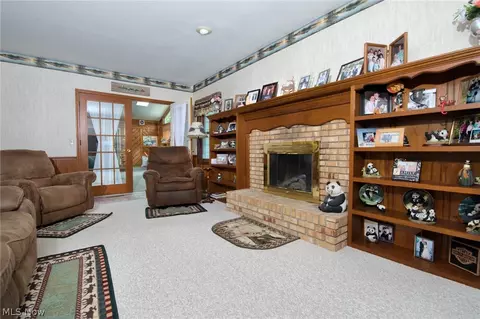 125 Windbrook Ct, Elyria, OH 44035 photo 8