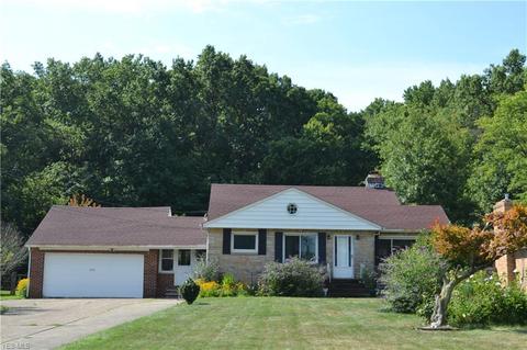 236 E Ridgewood Dr, Seven Hills, OH 44131 photo 1