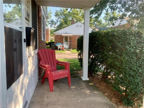 345 E 235, Euclid, OH 44123 photo 3
