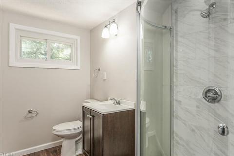310 E 262nd St, Euclid, OH 44132 photo 24