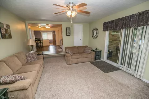6211 Regency Dr, Parma, OH 44129 photo 12