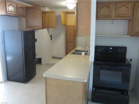 455 Olivet Dr, Elyria, OH 44035 photo 8