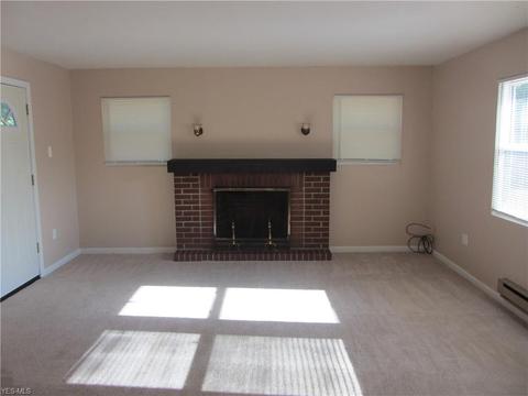 455 Olivet Dr, Elyria, OH 44035 photo 10
