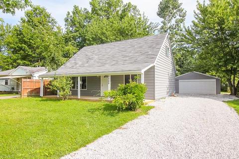9885 Belden Dr, Windham, OH 44288 photo 2