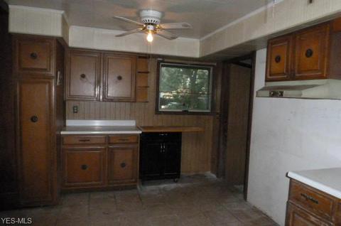 356 Poland Ave, Struthers, OH 44471 photo 6