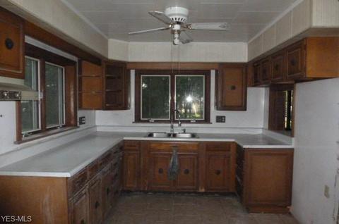 356 Poland Ave, Struthers, OH 44471 photo 5
