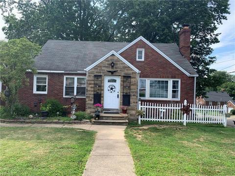 1521 Broad Ave NW, Canton, OH 44708 photo 1