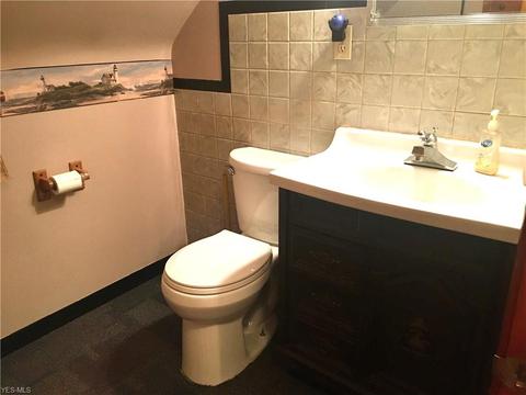 29656 Phillips Ave, Wickliffe, OH 44092 photo 19