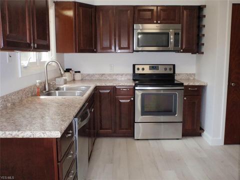 116 Elma Dr, Elyria, OH 44035 photo 5