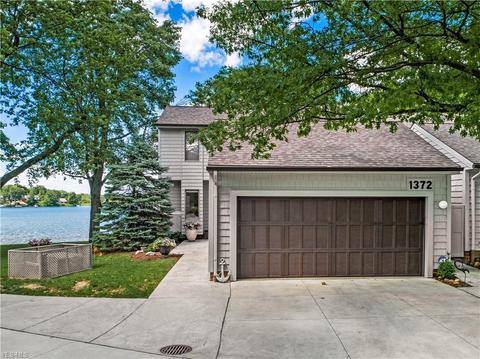 1372 Stardust Ave NW, Canton, OH 44708 photo 2