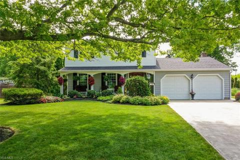 116 Buckingham Dr, Elyria, OH 44035 photo 2