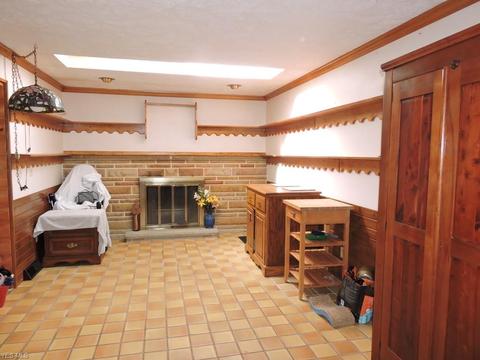 2201 Crosshaven Rd NW, Canton, OH 44708 photo 11