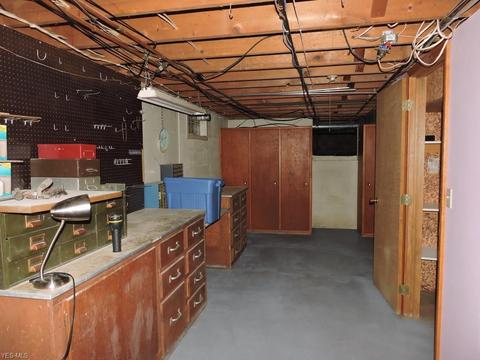 2201 Crosshaven Rd NW, Canton, OH 44708 photo 24
